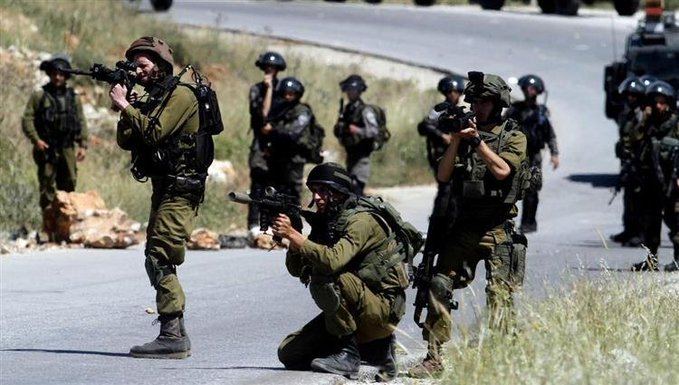 إصابة 4 فلسطينيين برصاص الاحتلال الإسرائيلي في نابلس