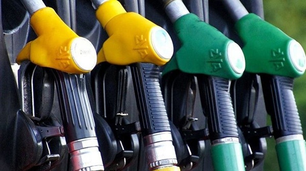 السعودية تخفض أسعار البنزين بدءًا من اليوم