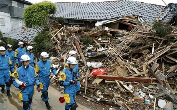 ارتفاع حصيلة ضحايا زلزال اليابان إلى 40 شخصاً