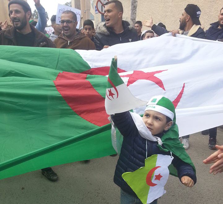 بوتفليقة للجزائريين: سامحوني 