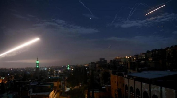  سوريا: الاحتلال الإسرائيلي يستهدف بالصواريخ محيط دمشق
