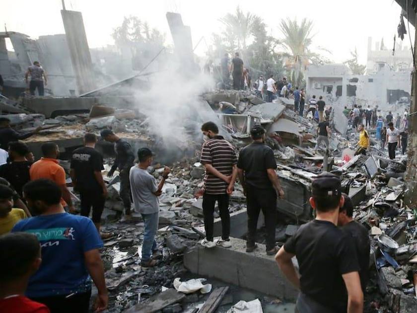  استشهاد 4 فلسطينيين في قصف للاحتلال على منازل سكنية وسط قطاع غزة