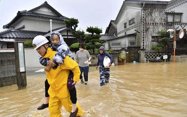 مصرع وفقدان 37 شخصاً جراء الأمطار الغزيرة جنوب غرب اليابان