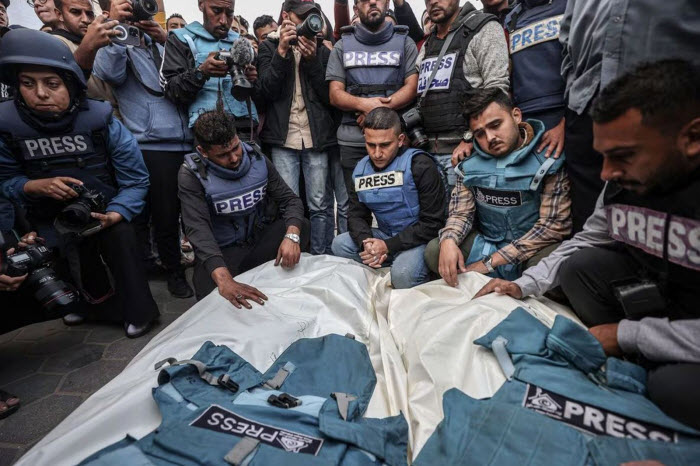  معظمهم في غزة.. مقتل 99 صحفياً في العالم خلال 2023