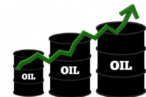  أسعار النفط ترتفع بسبب التوتر مع إيران وتخفيضات أوبك