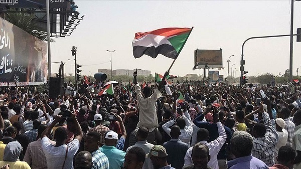 "العسكري السوداني" و"الحرية والتغيير" يتفقان على كامل هياكل السلطة بالفترة الانتقالية