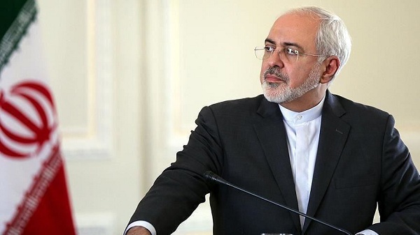 ظريف: أي ضربة أمريكية أو سعودية لإيران ستؤدي إلى "حرب شاملة"