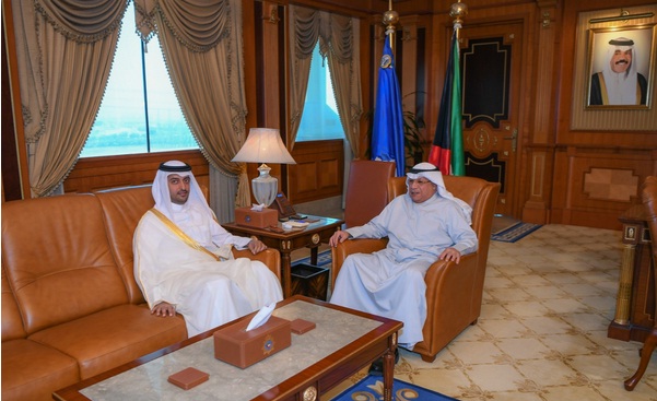  وزير الداخلية الكويتي يبحث مع سفير قطر الموضوعات المشتركة 