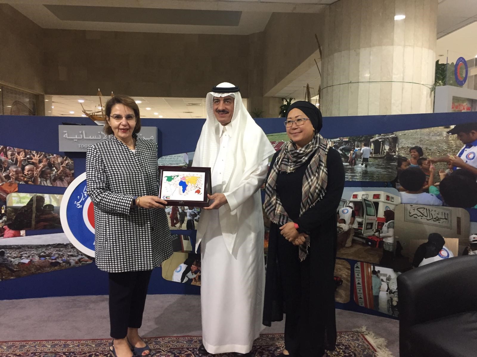 "البنك الإسلامي" للتنمية يشيد بجهود الكويت في مجال العمل الإنساني