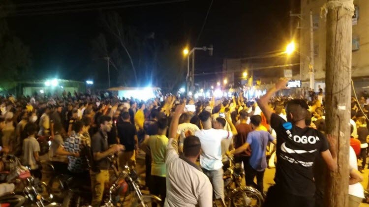 الأحواز.. احتجاجات المتظاهرين تتمدد رغم محاولات الحرس الثوري لقمعها