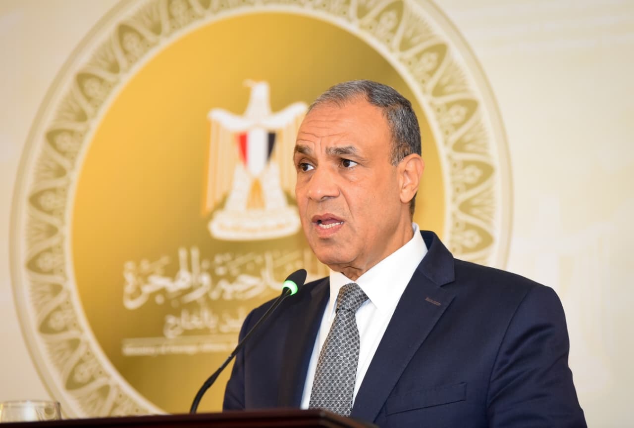 وزير الخارجية المصري يبحث مع عدد من نظرائه الخليجيين والأوروبيين مستجدات الوضع الإقليمي