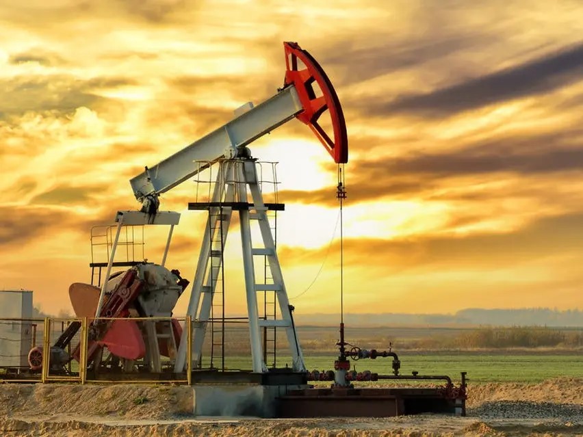  النفط يرتفع بعد توقعات بخفض صادرات أوبك+ في أغسطس