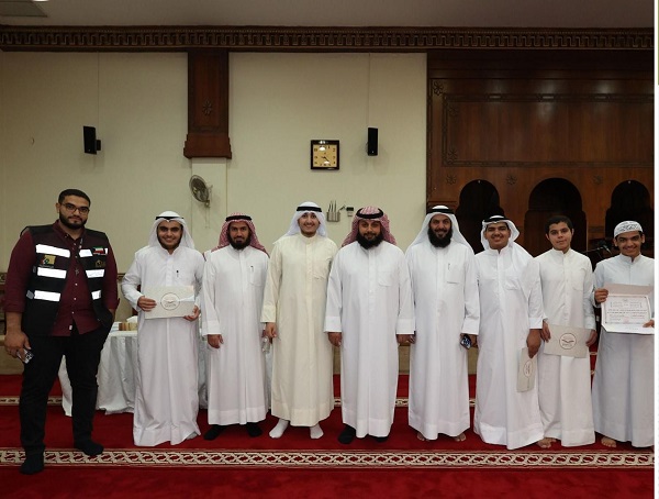 "الهداية" الخيرية كرمت 495 من طلاب حلقاتها القرآنية
